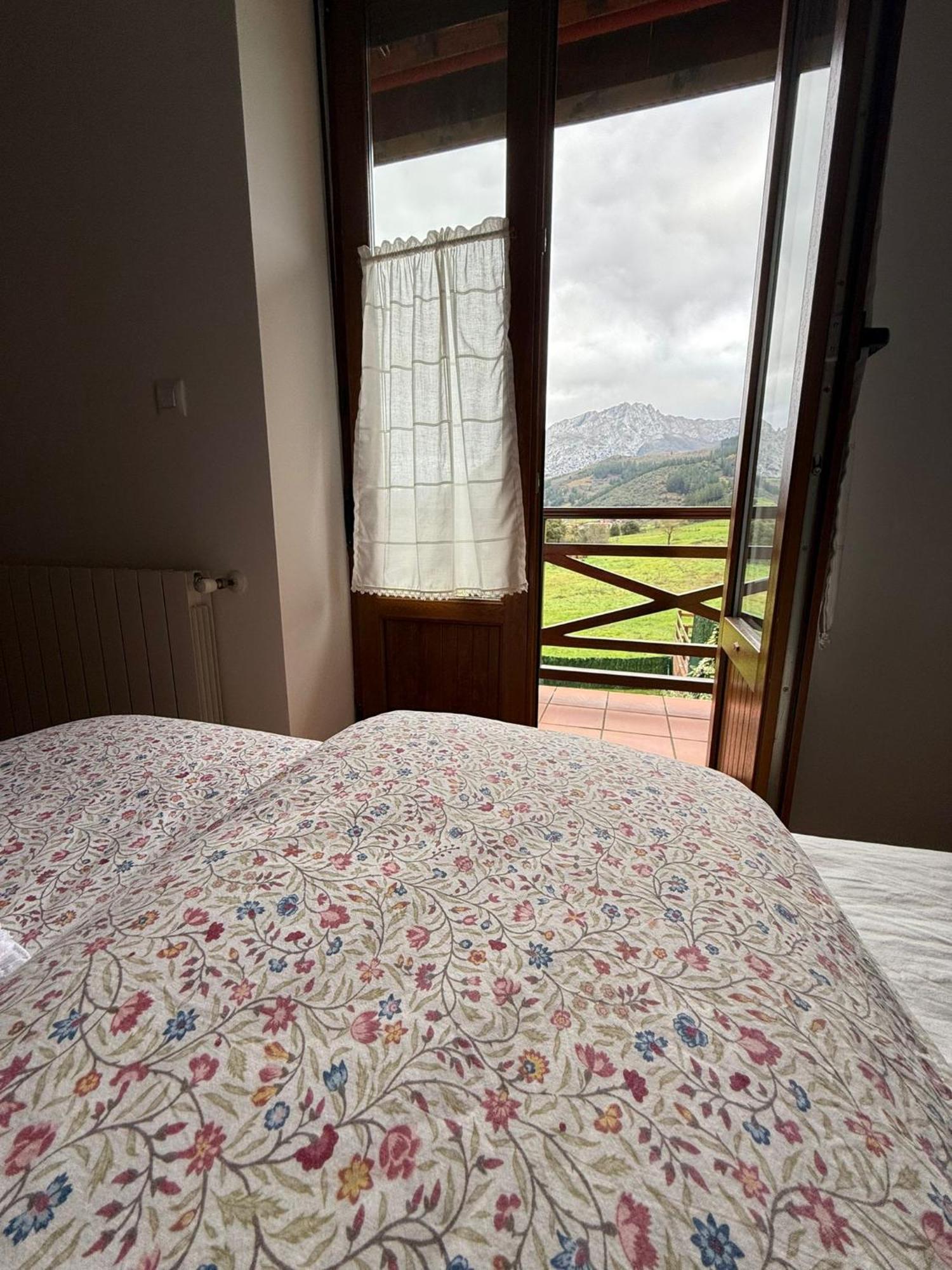 Chalet Turistico La Jenduda オヘド エクステリア 写真